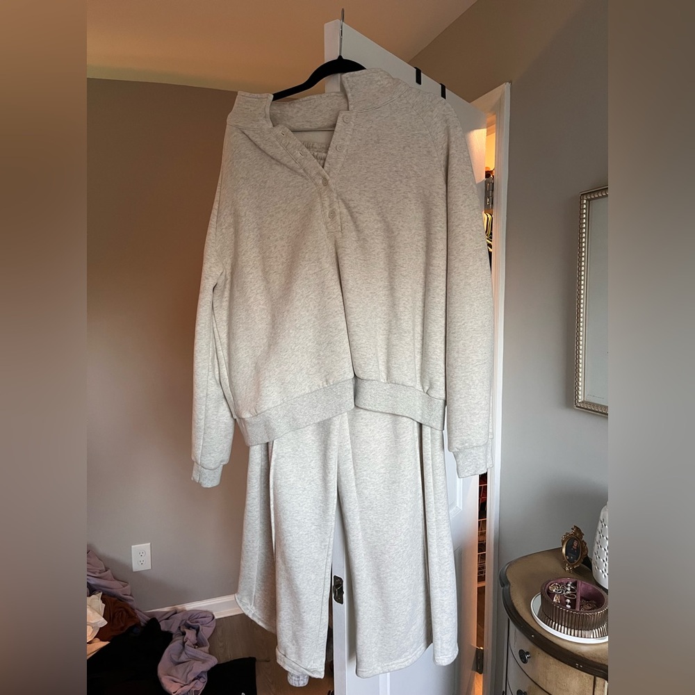 Cozy Sweatshirt and Pants Set
